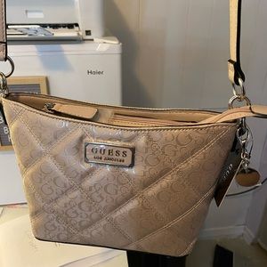 GUESS CROSSBODY PURSE